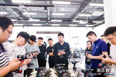 領克華中營銷大區走進張家口工廠 親臨“潮流智造”現場，賦能專業培訓之旅